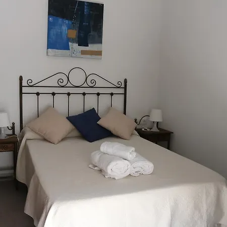 Апартаменти Casa Turistica Patio Cordobes - Parking Privado En La Juderia Кордова