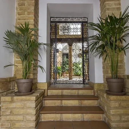 Casa Turistica Patio Cordobes - Parking Privado En La Juderia *
