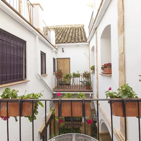 Casa Turistica Patio Cordobes - Parking Privado En La Juderia Apartman *