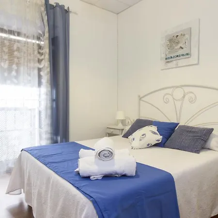 Апартаменти Casa Turistica Patio Cordobes - Parking Privado En La Juderia