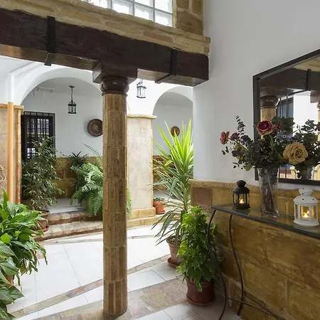 Casa Turistica Patio Cordobes - Parking Privado En La Juderia Cordoba