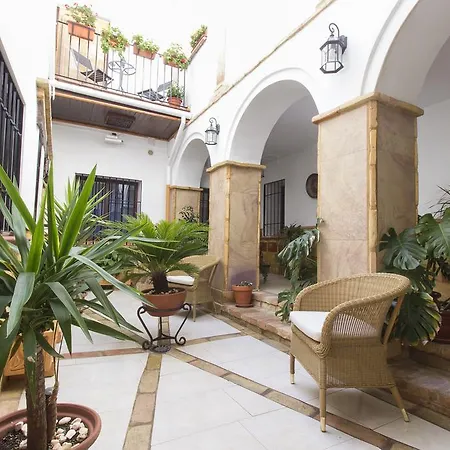 Casa Turística Patio Cordobés - Parking Privado En La Judería