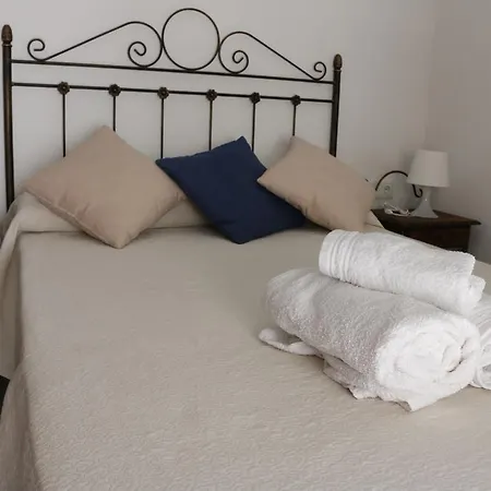 Casa Turistica Patio Cordobes - Parking Privado En La Juderia Cordoba